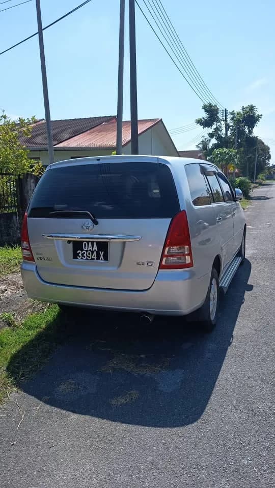 Toyota Innova - Image 4