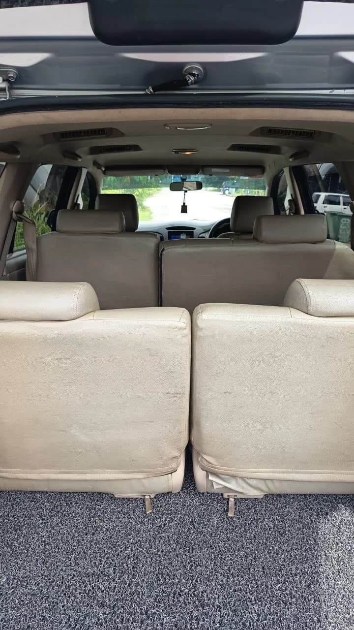 Toyota Innova - Image 10