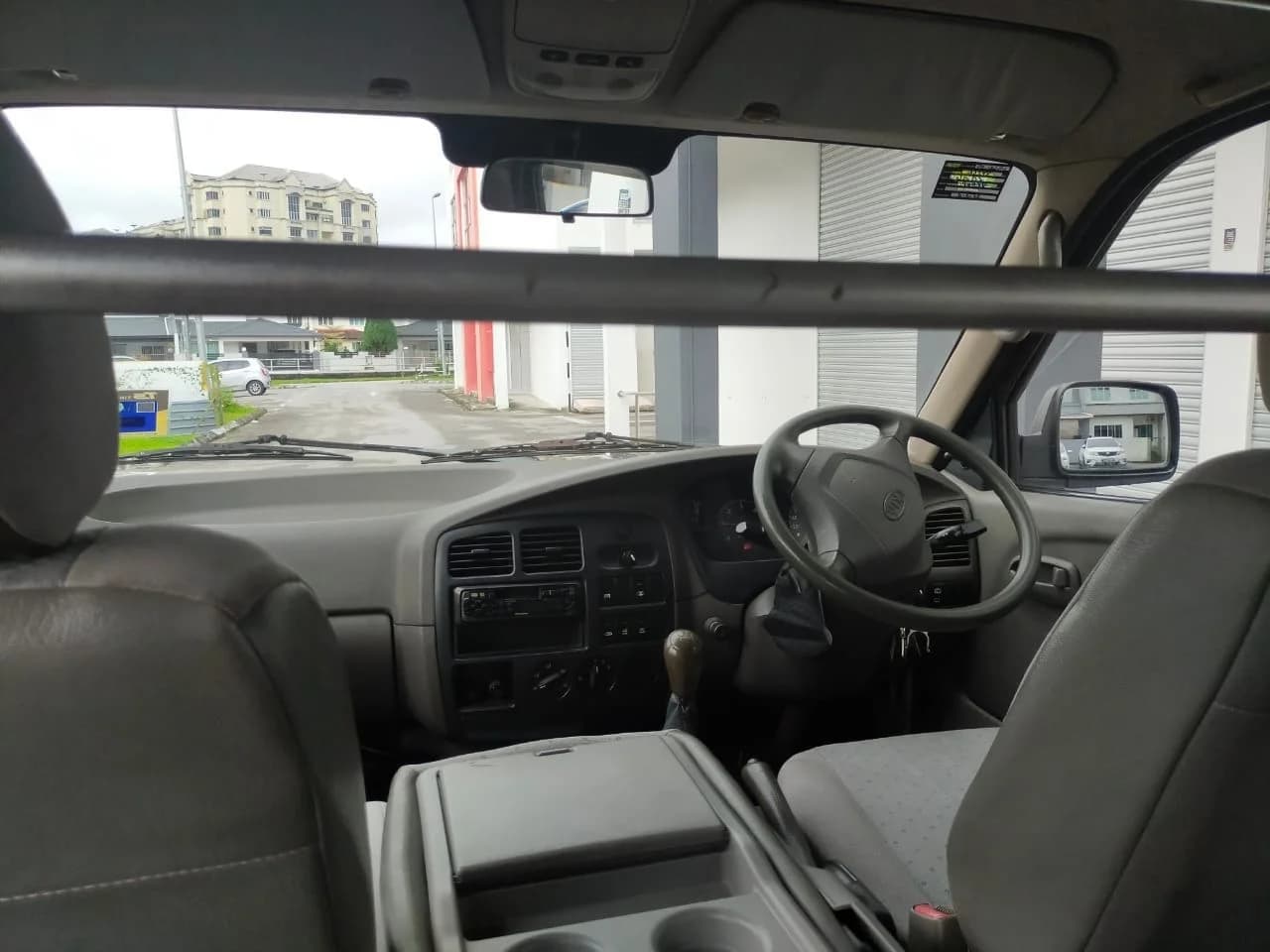 Kia Pregio Van - Image 6