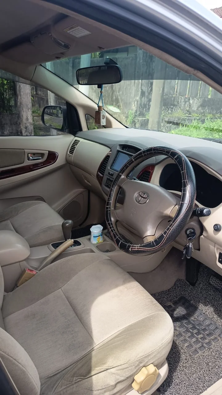 Toyota Innova thumbnail 5